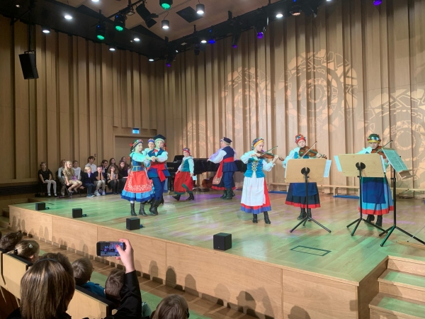 &quot; Z muzyką na Ty &quot;  i  &quot;Zaproszenie do tańca &quot;