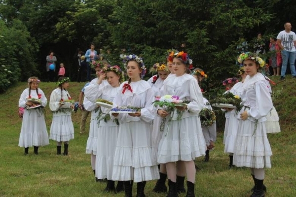 St. John&#039;s Night with Song and Dance Ensemble ”Kujawy” in Czołowo