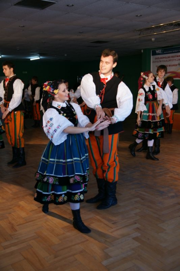 II Ogólnopolski Festiwal Zespołów Folklorystycznych &quot;O kujawski wianek&quot;